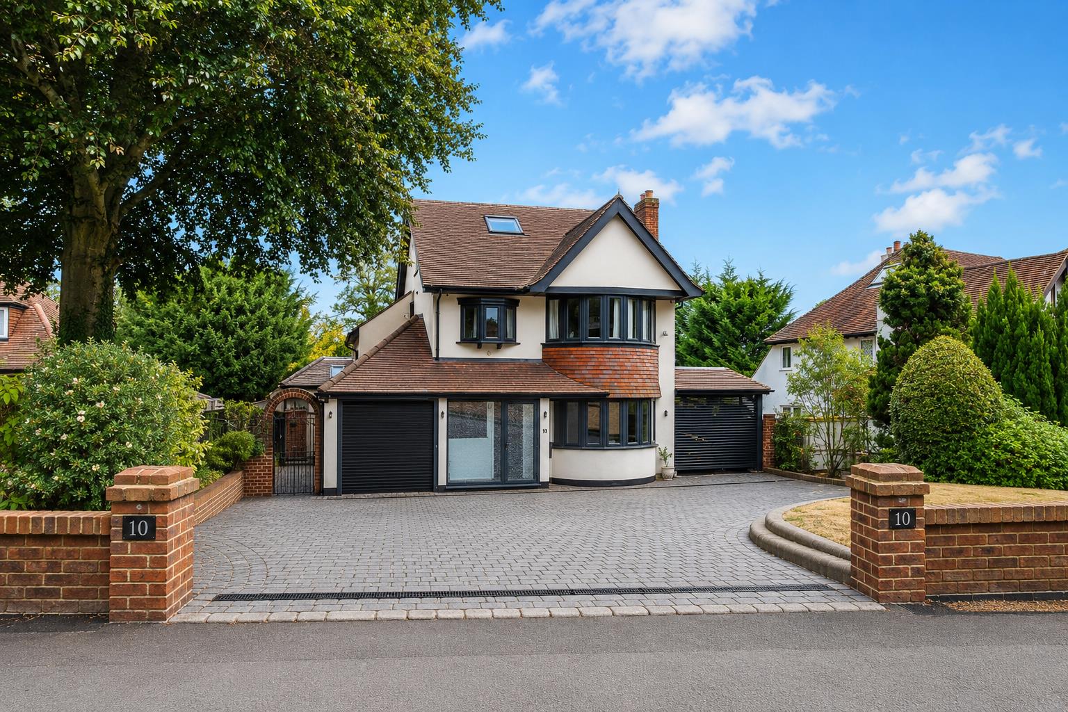 6 bed property in West Way, Carshalton